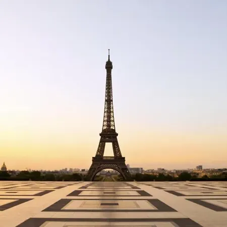 Elegant 170m2 Near Eiffel Tower Apartment