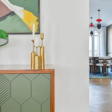 Elegant 170m2 Near Eiffel Tower Apartment *