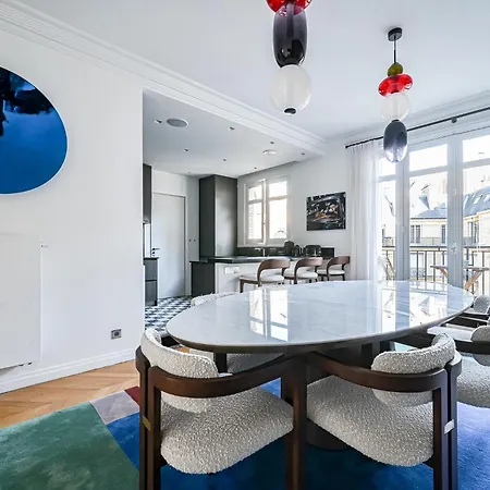 Elegant 170m2 Near Eiffel Tower Apartment Paris