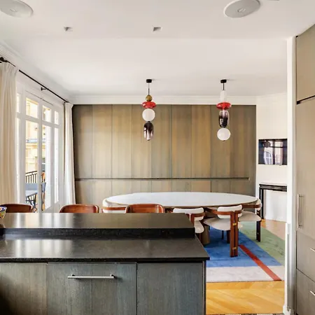 Elegant 170m2 Near Eiffel Tower Apartment Paris